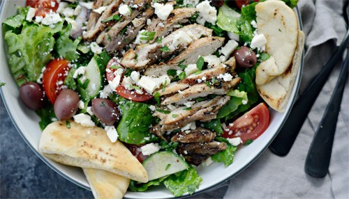 Fattoosh - A Syrian/Lebanese Salad