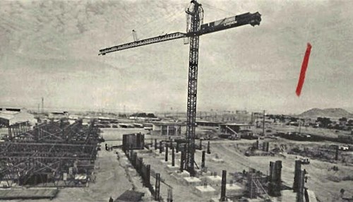 Aramco's Highest Building Rises - 1977